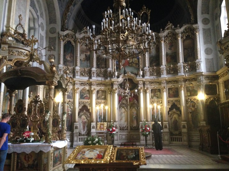 20160511_100434169_iOS